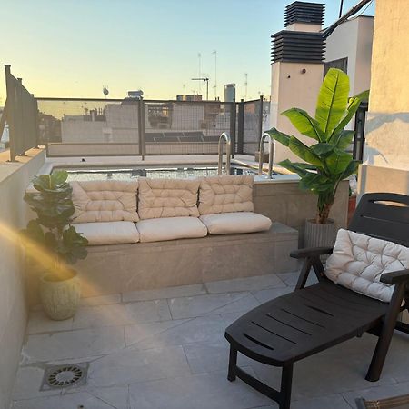Atico Triana Con Piscina Privada Apartment Seville Exterior photo